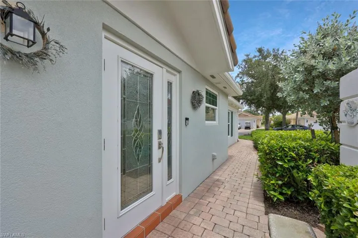 5386 Guadeloupe Way, Naples, Florida 34119