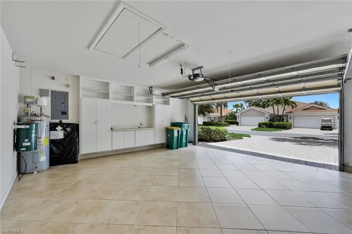 5386 Guadeloupe Way, Naples, Florida 34119