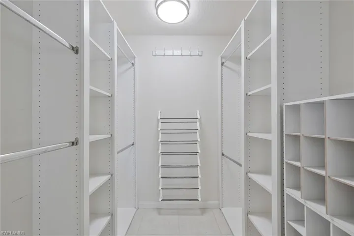 5386 Guadeloupe Way, Naples, Florida 34119