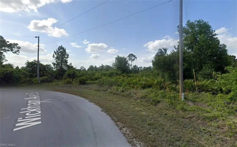 405 Wickham Ave S, Lehigh Acres Fl 33974