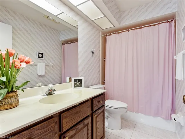 1207  Broadwater  DR, Fort Myers, FL 33919