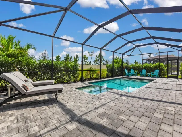 Spacious Pool Deck