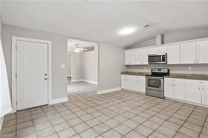 The layout is practical and intuitive, with everything within easy reach.