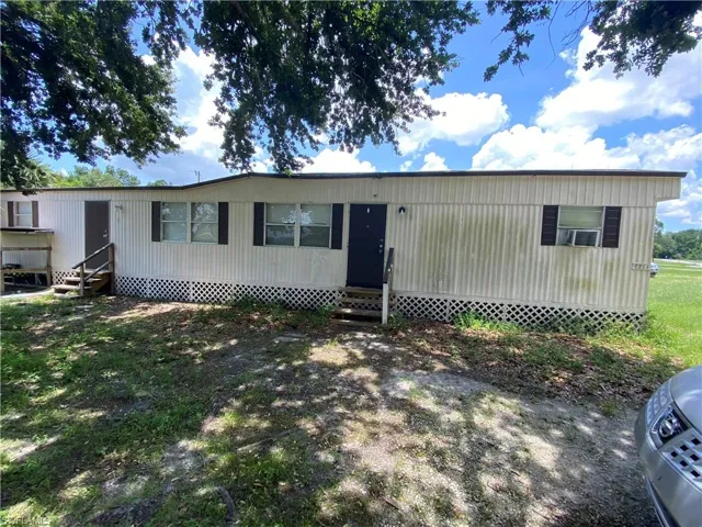 2211 Cantor Ln, North Fort Myers, Florida 33917