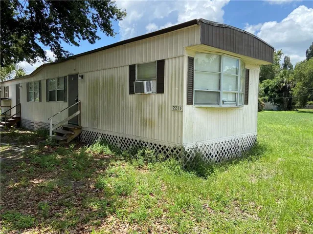 2211 Cantor Ln, North Fort Myers, Florida 33917