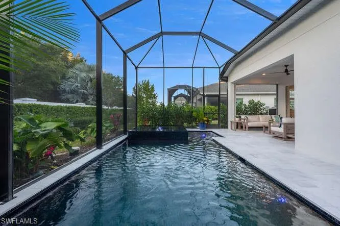 9083 Saint Lucia Dr, Naples, Florida 34114