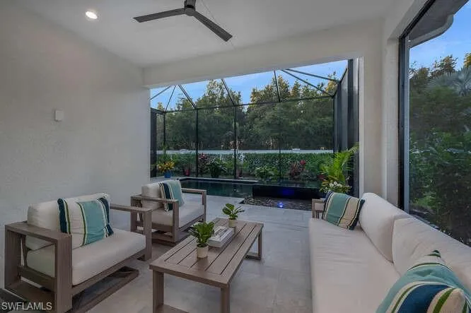 9083 Saint Lucia Dr, Naples, Florida 34114