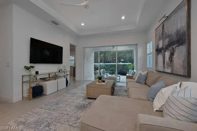 9083 Saint Lucia Dr, Naples, Florida 34114