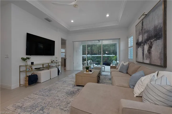 9083 Saint Lucia Dr, Naples, Florida 34114