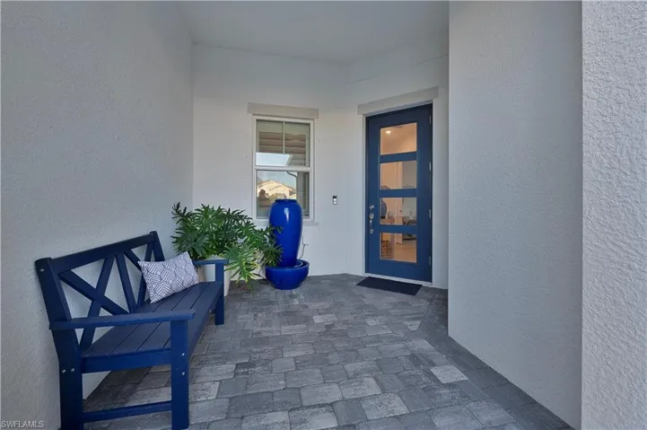 9083 Saint Lucia Dr, Naples, Florida 34114
