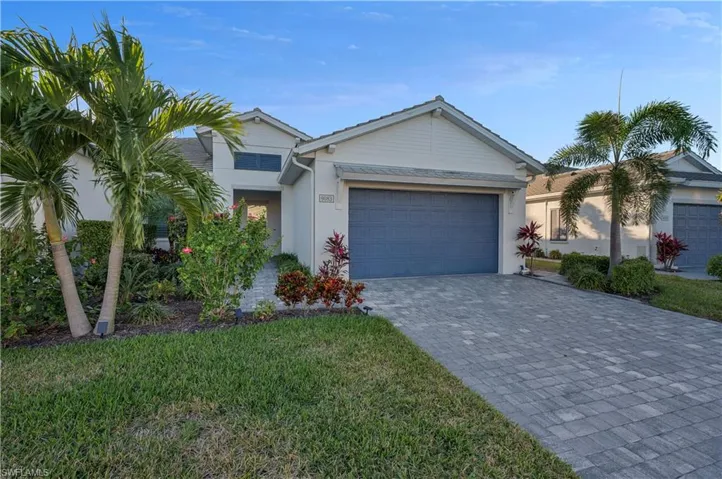 9083 Saint Lucia Dr, Naples, Florida 34114