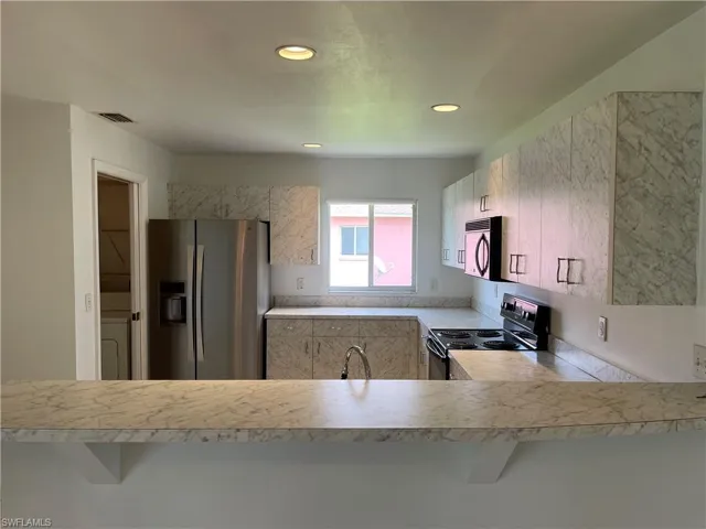 715 Fargo Dr, Fort Myers Fl 33913