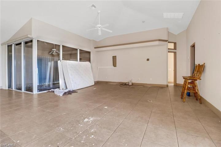 624 NE 2nd PL, CAPE CORAL FL 33909
