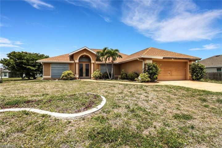 624 NE 2nd PL, CAPE CORAL FL 33909