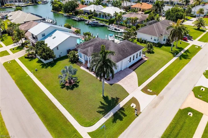 405 Driftwood Ct, Marco Island, Florida 34145