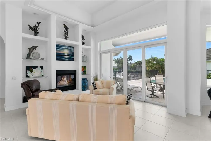 405 Driftwood Ct, Marco Island, Florida 34145