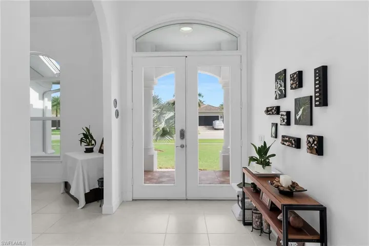 405 Driftwood Ct, Marco Island, Florida 34145