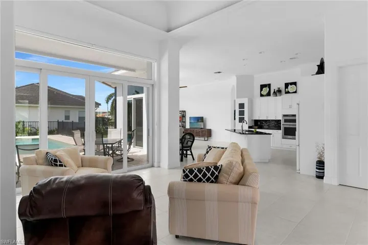 405 Driftwood Ct, Marco Island, Florida 34145