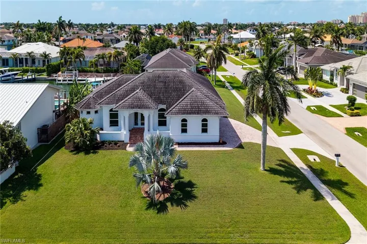 405 Driftwood Ct, Marco Island, Florida 34145