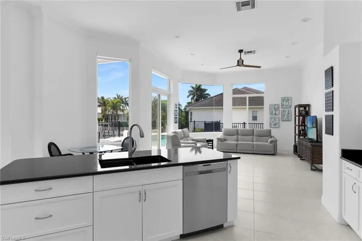 405 Driftwood Ct, Marco Island, Florida 34145