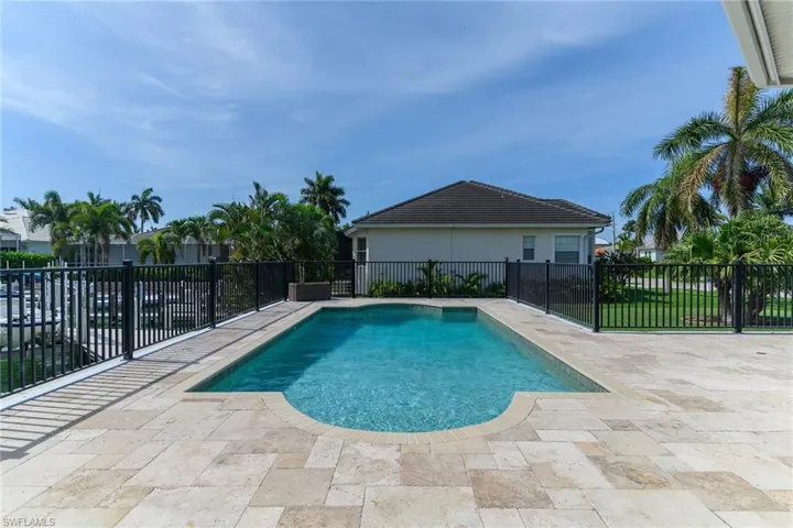 405 Driftwood Ct, Marco Island, Florida 34145