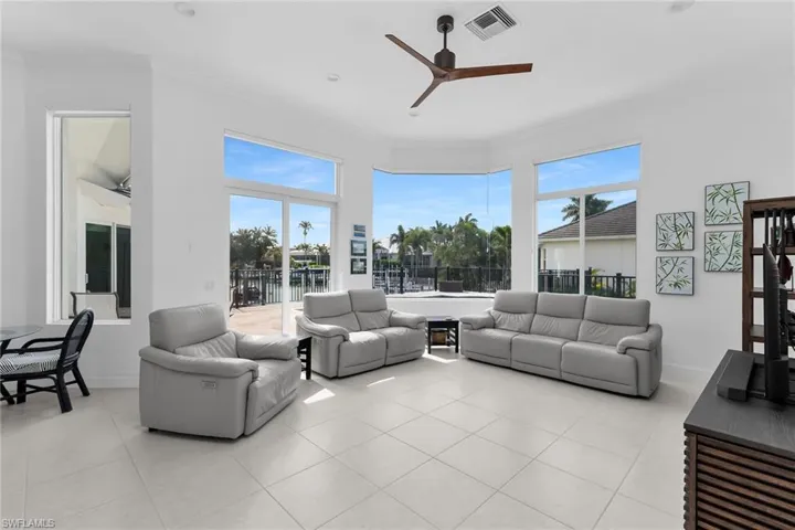 405 Driftwood Ct, Marco Island, Florida 34145