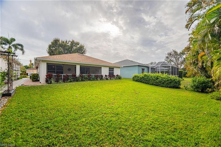 Large back yard with plenty of room for a pool