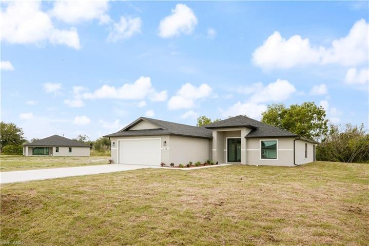 Oversized Yard That Backs Up On A Wooded Preserve!