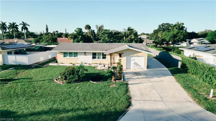 4331  23rd SW AVE, Naples, FL 34116