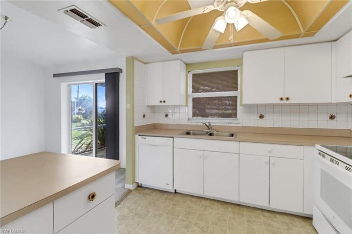 3620 SW 1st AVE, CAPE CORAL FL 33914
