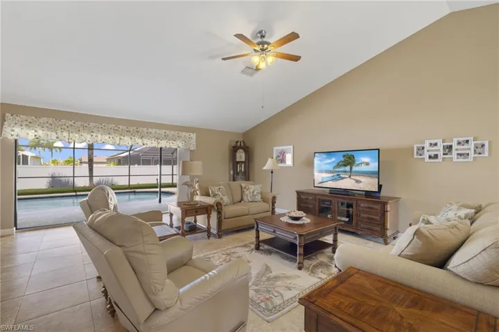 2710 SW 22nd AVE, CAPE CORAL FL 33914