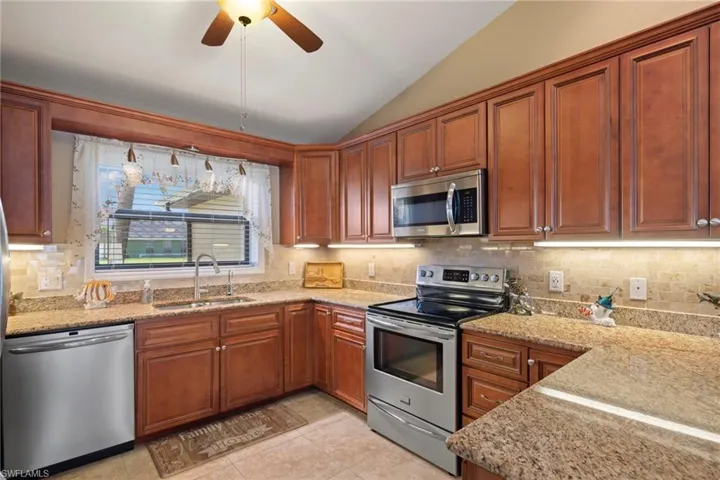 2710 SW 22nd AVE, CAPE CORAL FL 33914