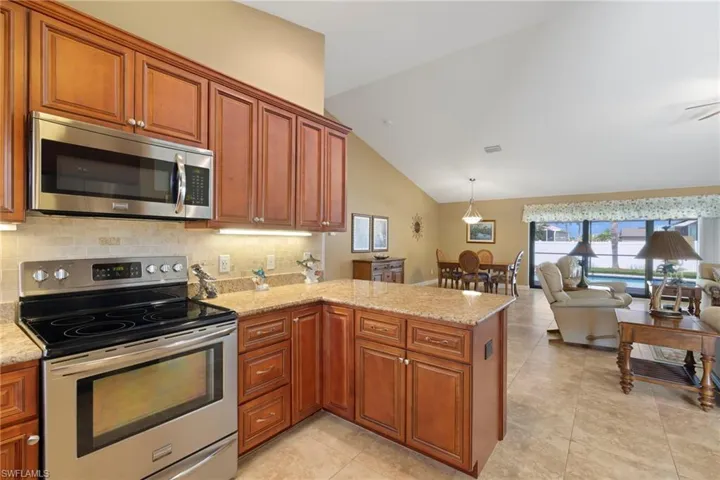 2710 SW 22nd AVE, CAPE CORAL FL 33914