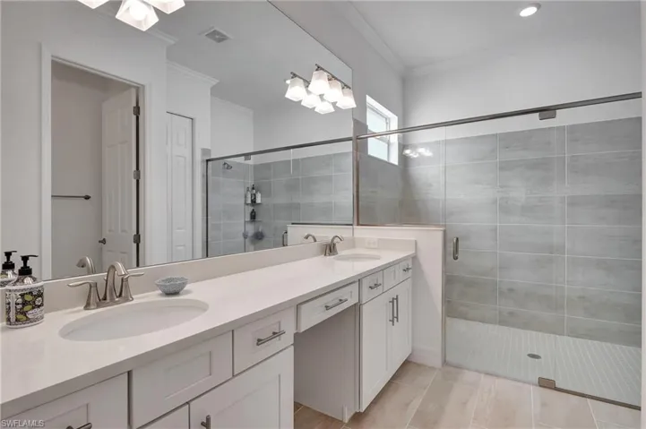 14257 Blue Bay Cir, Fort Myers, Florida 33913