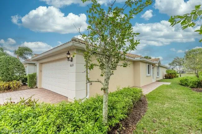 8619 Genova Ct, Naples Fl 34114