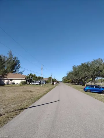 2106 Sw 17th Ave, Cape Coral, Florida 33991