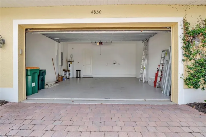 4850  Europa  DR, Naples, FL 34105
