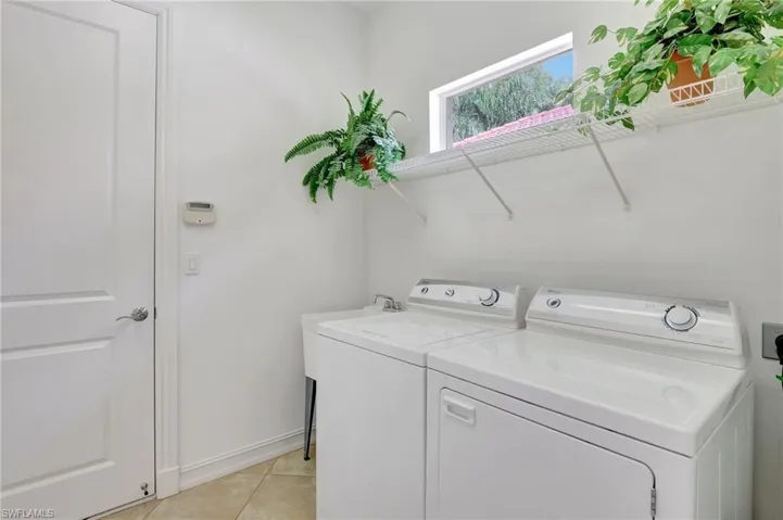 4850  Europa  DR, Naples, FL 34105