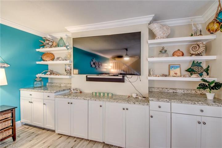 1708 Park Meadows DR # 2, FORT MYERS FL 33907