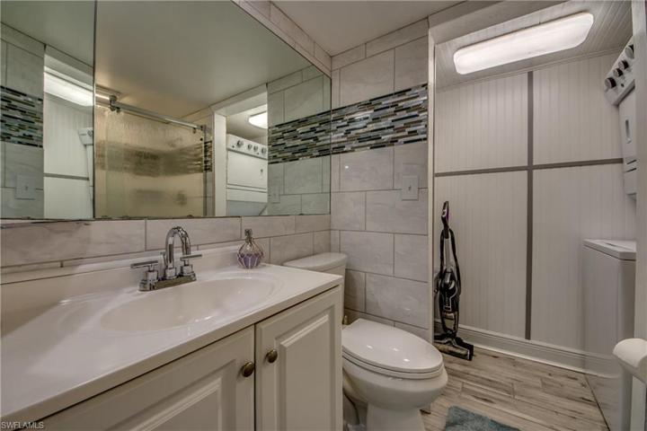 1708 Park Meadows DR # 2, FORT MYERS FL 33907