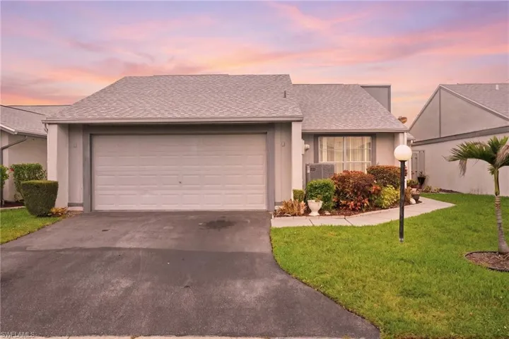 18441  Orangecrest  CT, Lehigh Acres, FL 33936