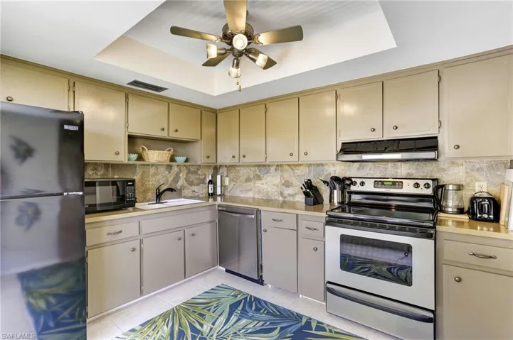 355-Palm-Dr-732-Naples-FL
