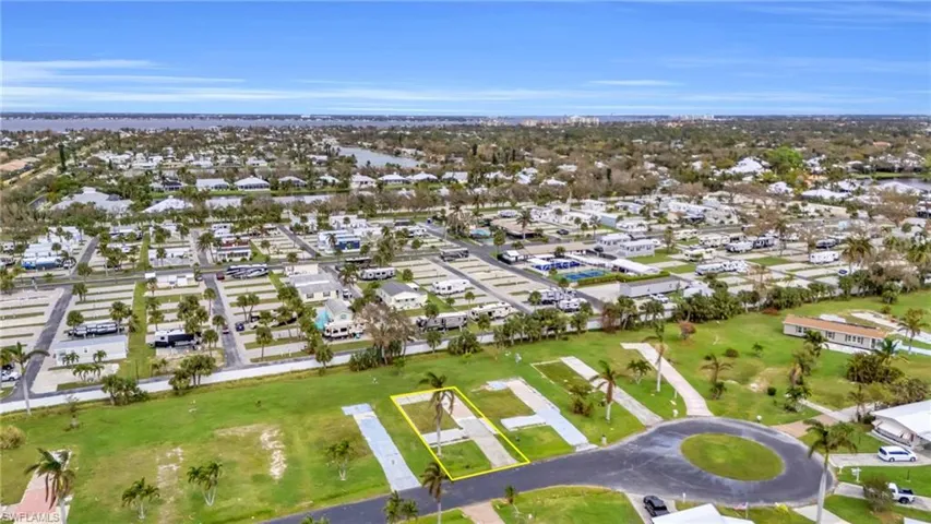 144  Raintree  LN, Fort Myers, FL 33908