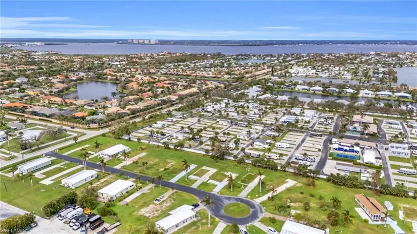 144  Raintree  LN, Fort Myers, FL 33908
