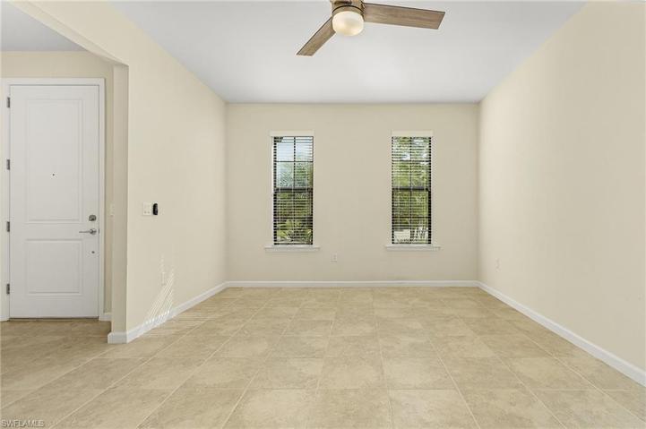 Den / Bonus Room