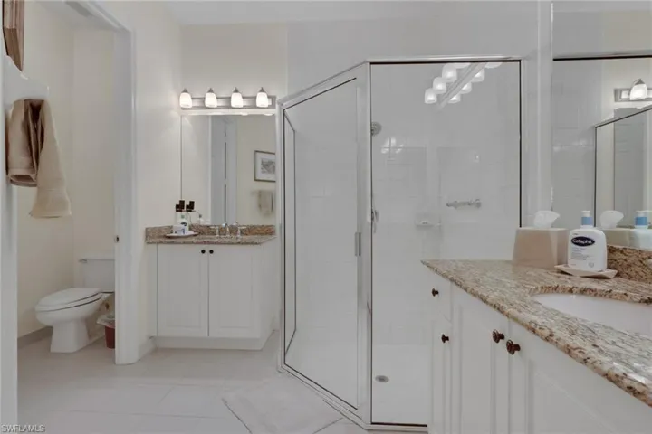 6502 Monterey Pt 102, Naples, Florida 34105