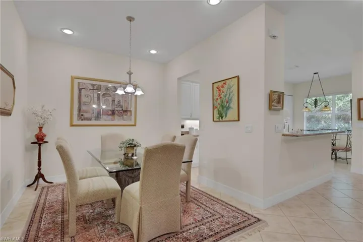 6502 Monterey Pt 102, Naples, Florida 34105