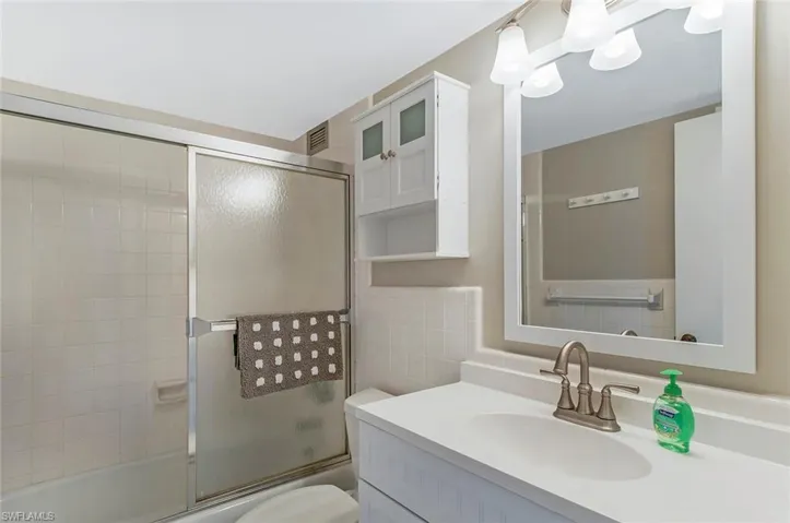 1300 Gulf Shore Blvd N 406, Naples, Florida 34102