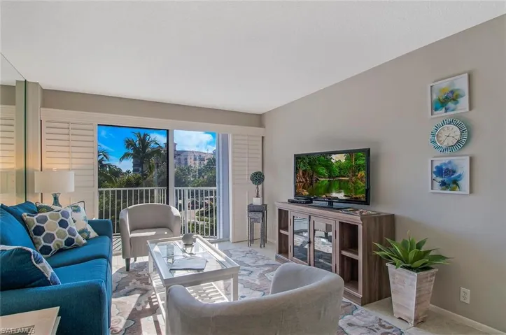 1300 Gulf Shore Blvd N 406, Naples, Florida 34102