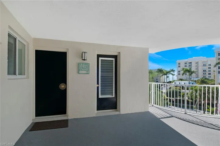 1300 Gulf Shore Blvd N 406, Naples, Florida 34102